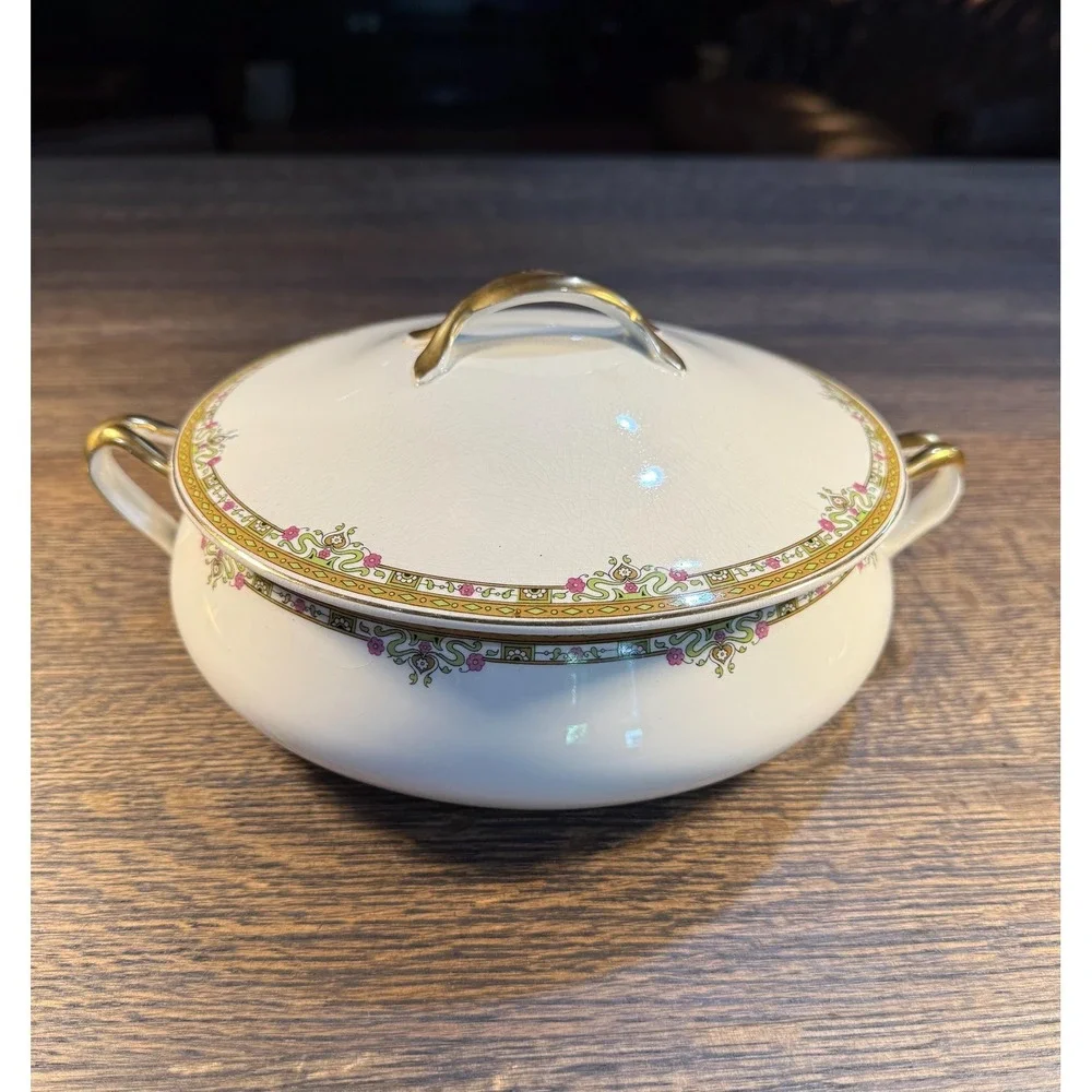 Antique Johnson Bros Covered Dish – 1920s-30s‎ English Tureen with Lid